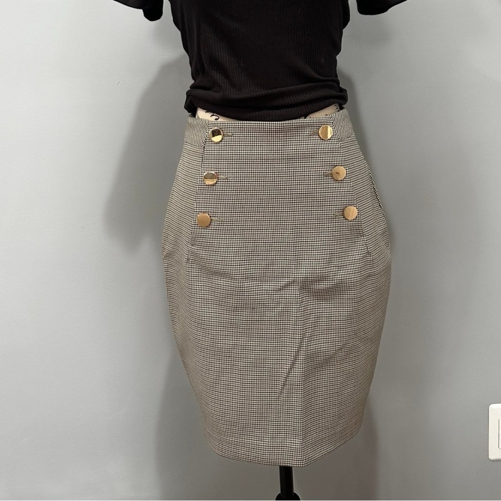 H&M Gray Pencil Skirt with Gold Buttons
